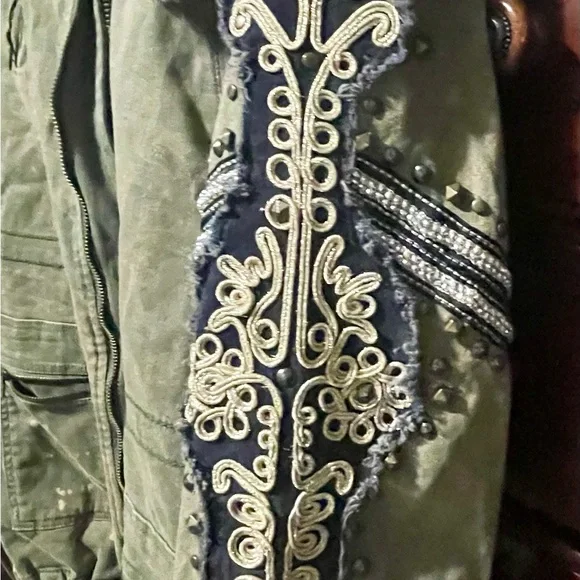 Flawed ! - Free People Moss Golden
Quills Embellished Military Coat size- XS - Picture 6 of 16